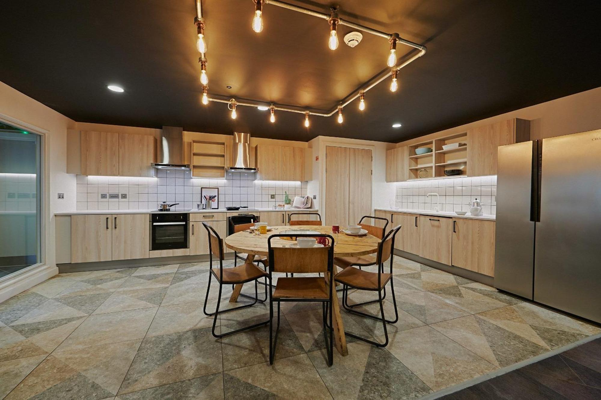 Fully Equipped Modern Studios In Glasgow West End For Students Only 外观 照片